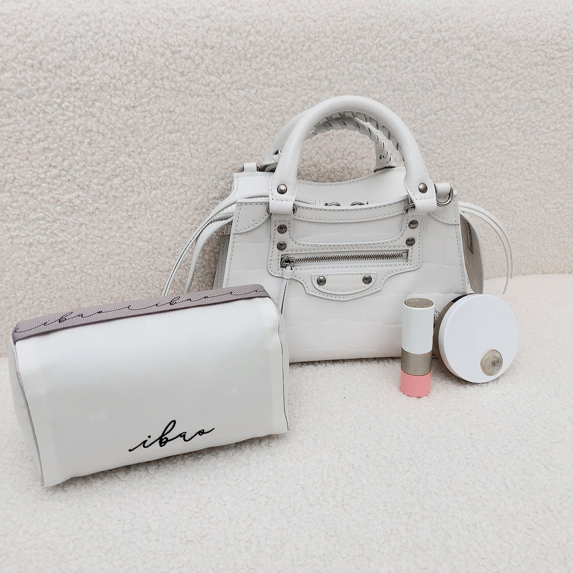 ibao バッグピロー｜バレンシアガ ネオ クラシック シティ ミニ 専用