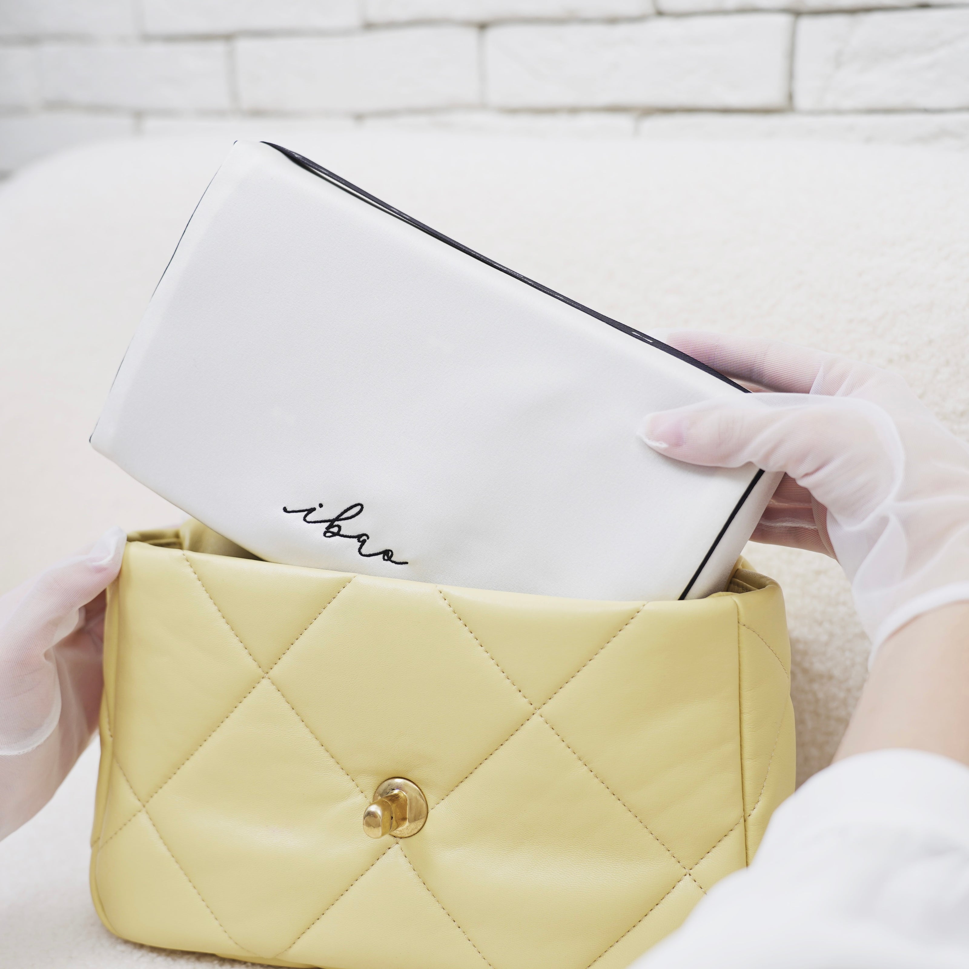 ibao バッグピロー｜シャネル CHANEL 19 ラージ 専用