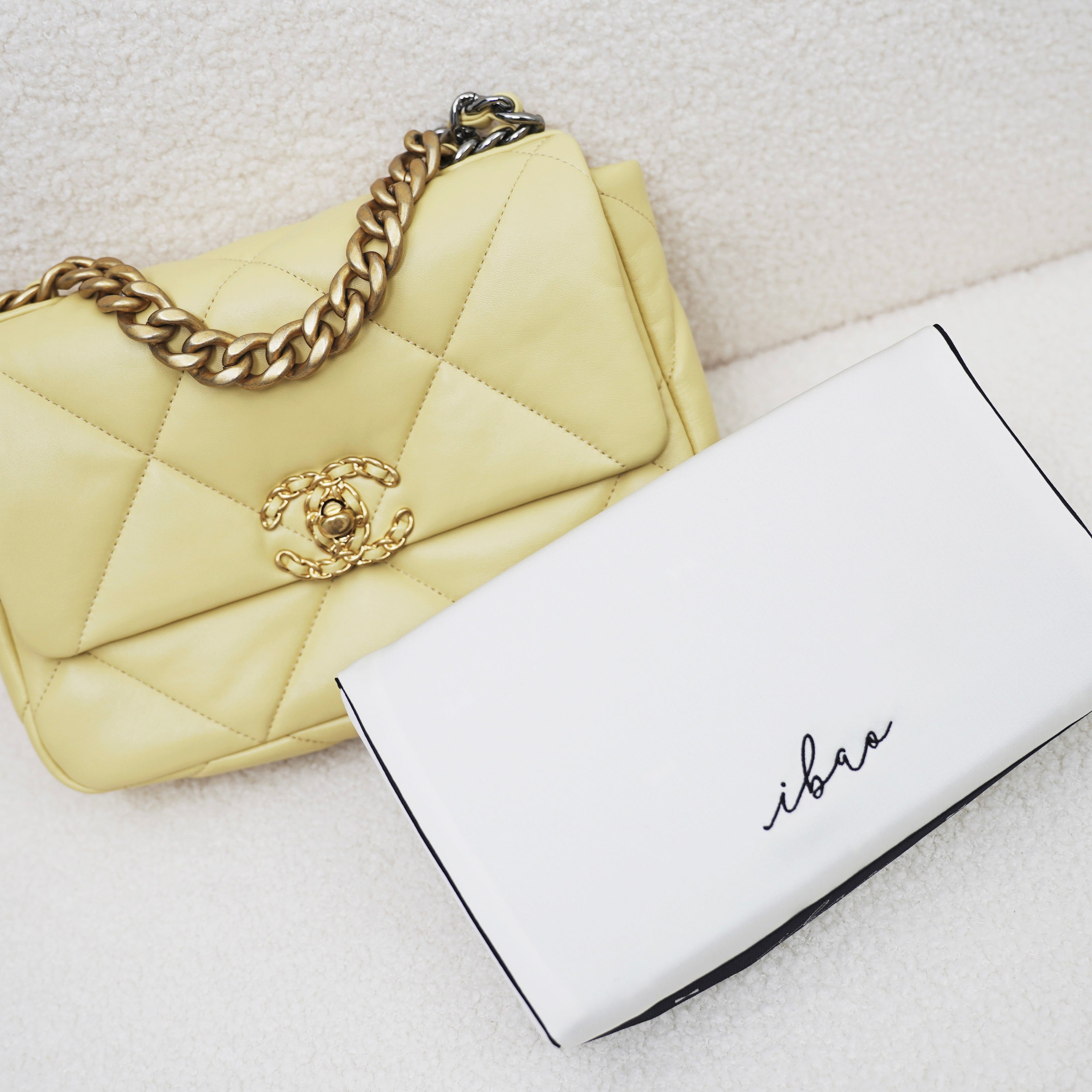 ibao バッグピロー｜シャネル CHANEL 19 ラージ 専用