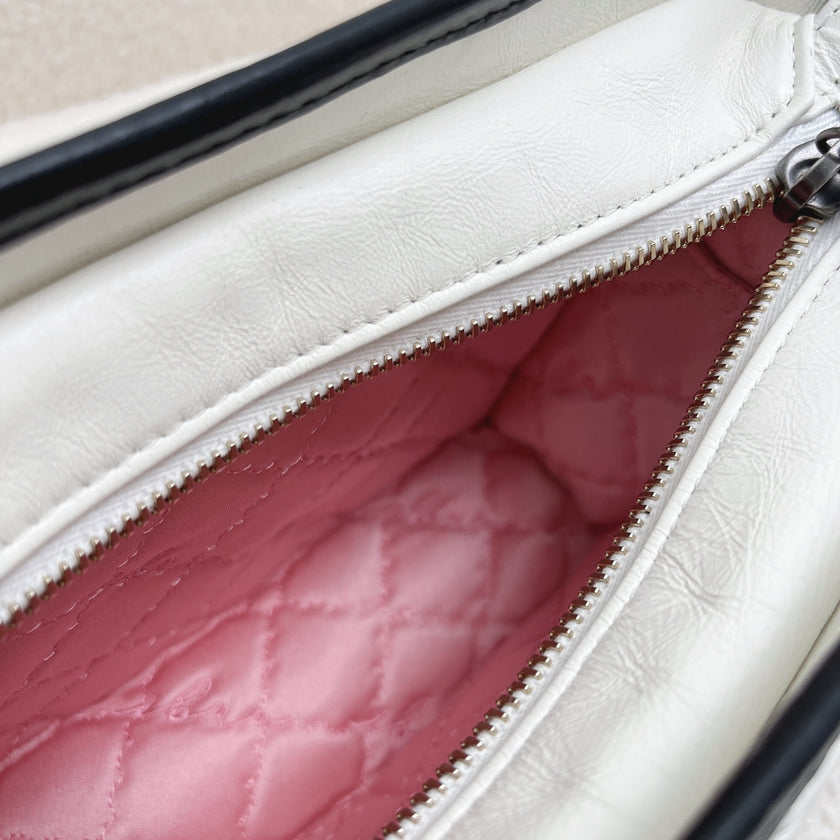 Jolie in Bag Inner Bag | Chanel Gabrielle 20 Small