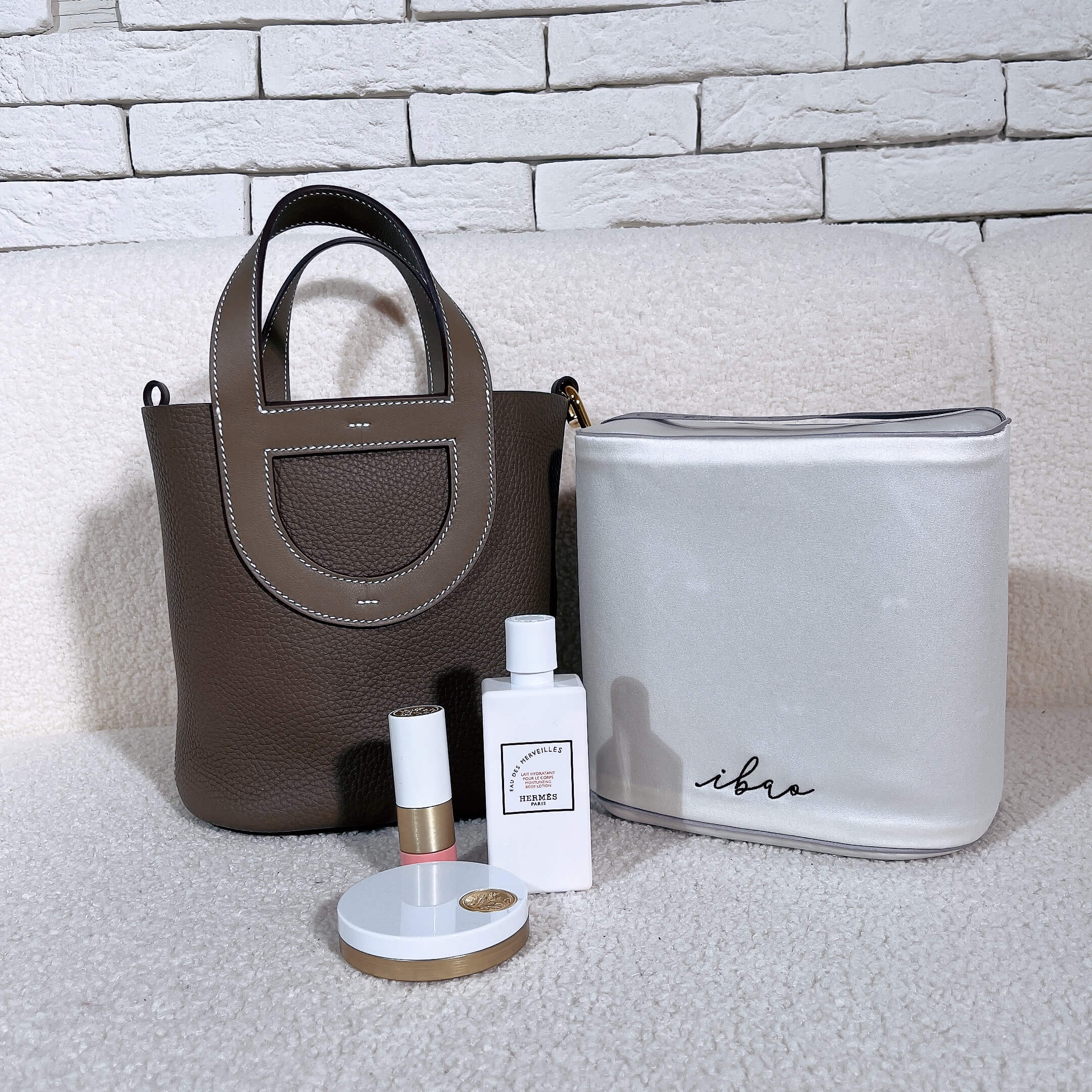 ibao バッグピロー｜エルメス イン・ザ・ループ 18 専用